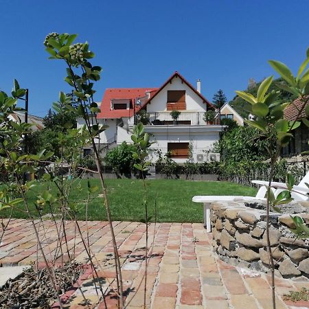 Szigligeti Mandula Kert Vendégház Exterior foto